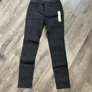 NWT Universal Thread High Rise Skinny Jean